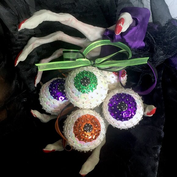 Christmas Eyeball Ornament Glam Sparkle Sequin Beaded Halloween OOAK Orange - Picture 1 of 10